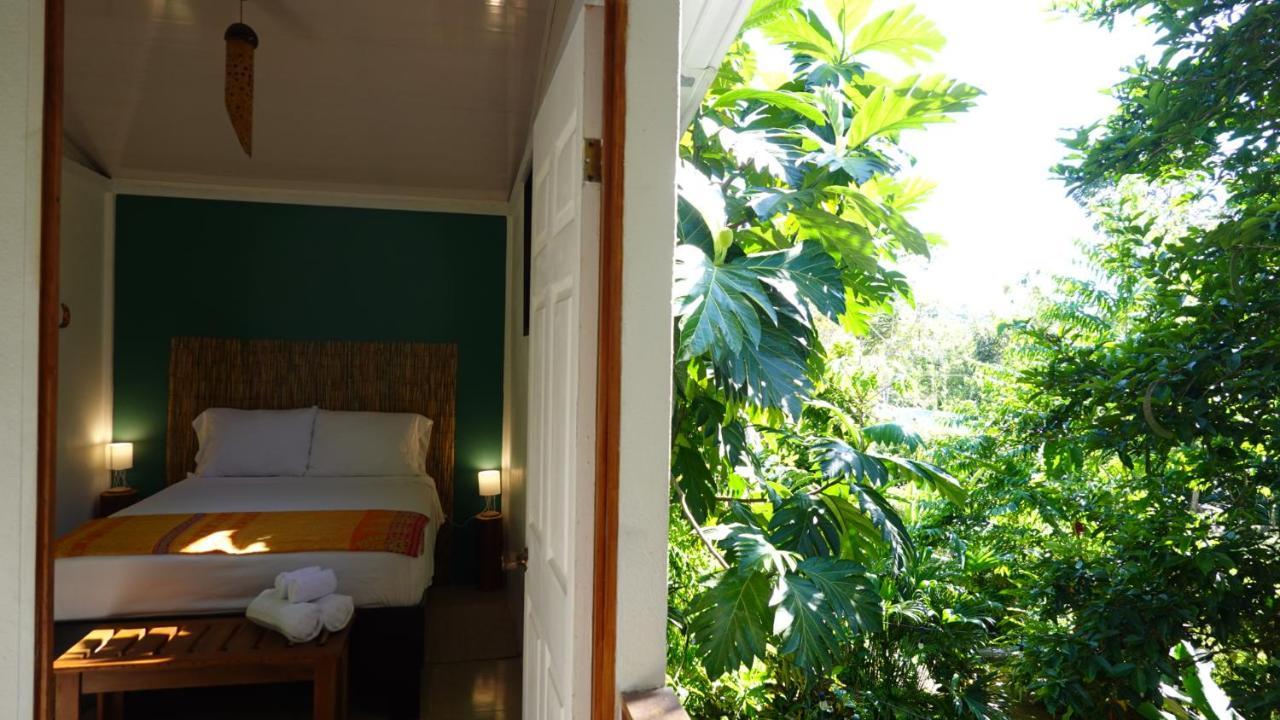 Osa De Rio Hotel อูวีตา ภายนอก รูปภาพ